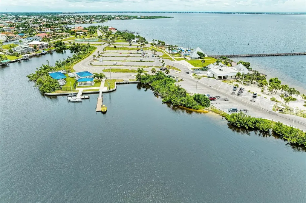 15100 Lyneburg Avenue Port Charlotte FL 33981
