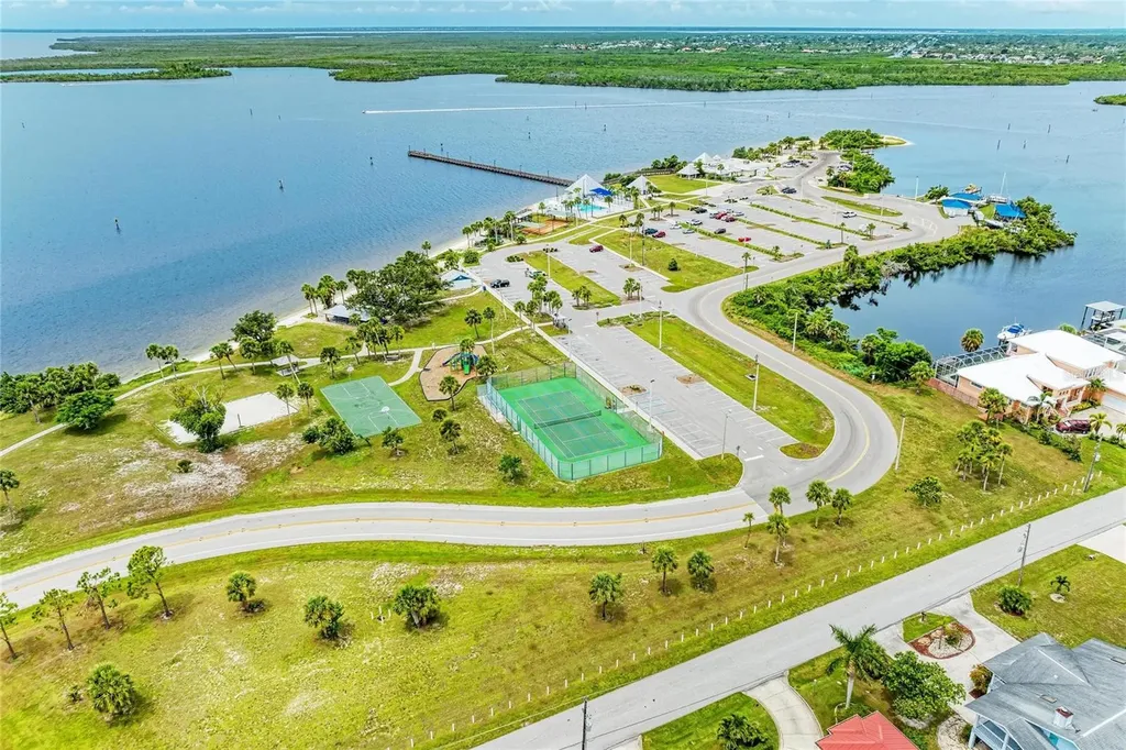 15100 Lyneburg Avenue Port Charlotte FL 33981