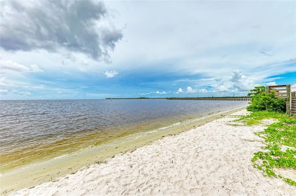 15100 Lyneburg Avenue Port Charlotte FL 33981