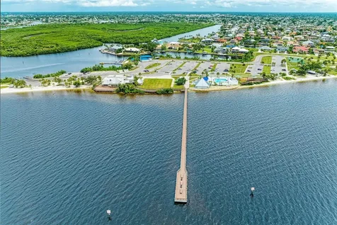 15100 Lyneburg Avenue Port Charlotte FL 33981