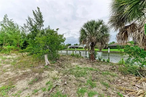 15100 Lyneburg Avenue Port Charlotte FL 33981