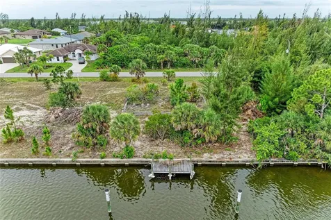 15100 Lyneburg Avenue Port Charlotte FL 33981