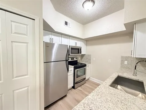 13015 Plantation Park Circle Orlando FL 32821