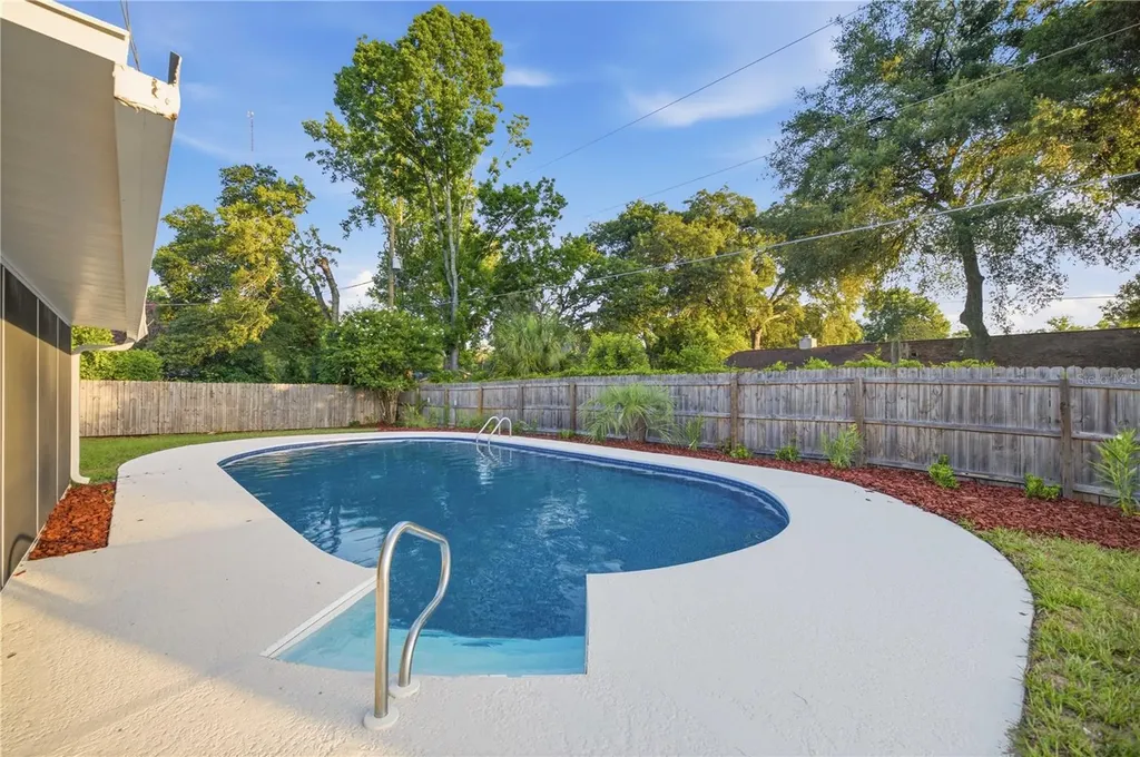 5611 NE 5th Place Ocala FL 34470