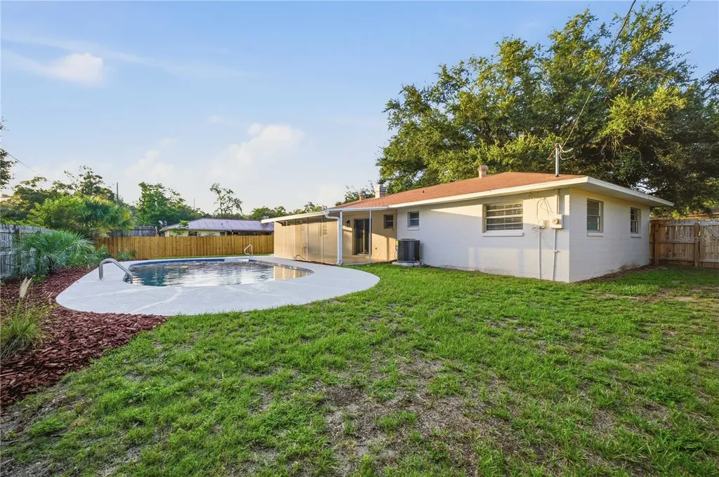 5611 NE 5th Place Ocala FL 34470