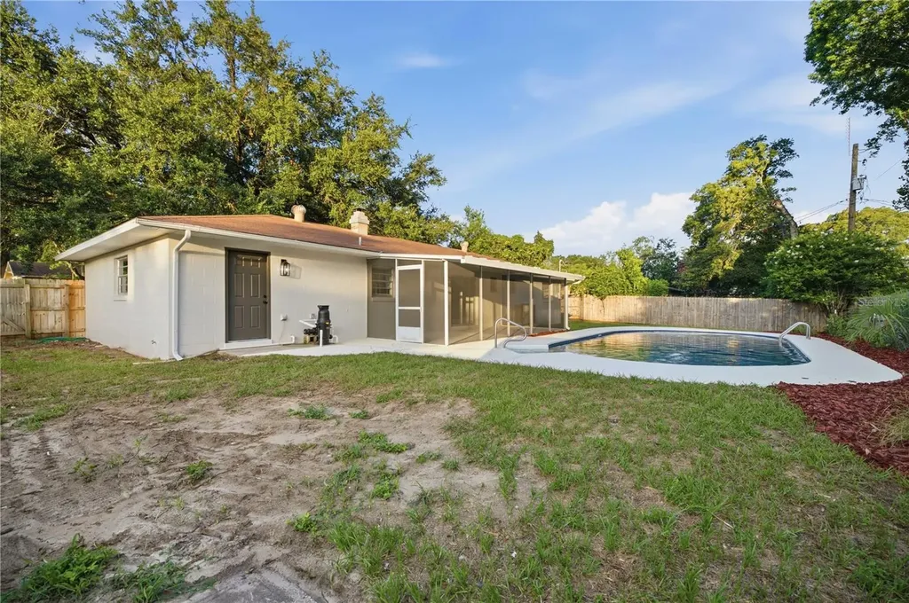 5611 NE 5th Place Ocala FL 34470
