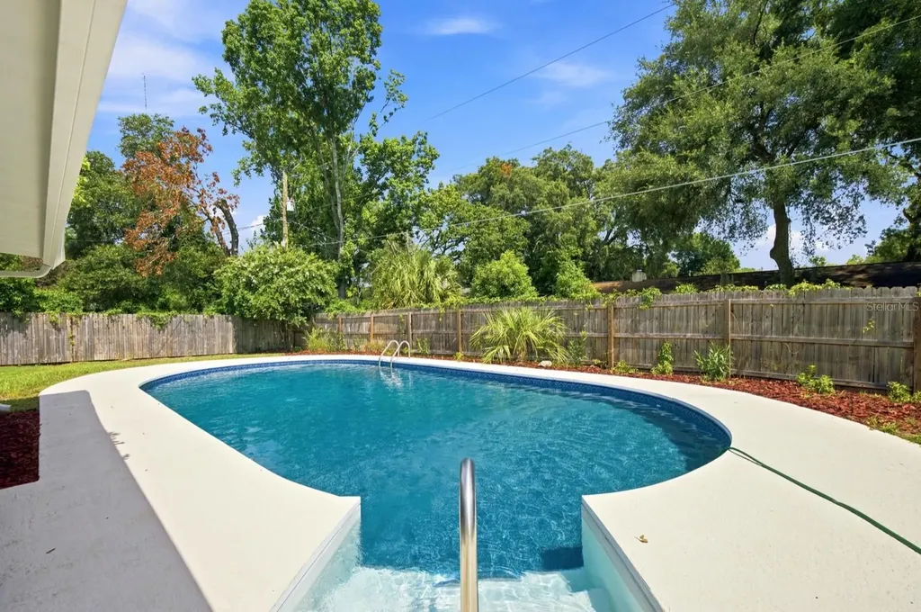 5611 NE 5th Place Ocala FL 34470