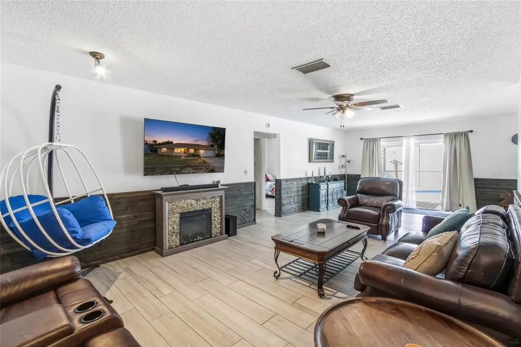 5262 Woodridge Lane NW Spring Hill FL 34609