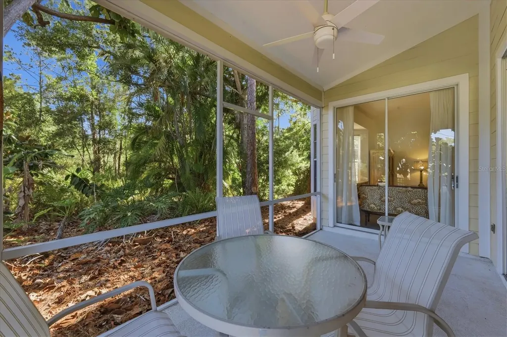 7630 Whitebridge Glen Bradenton FL 34201