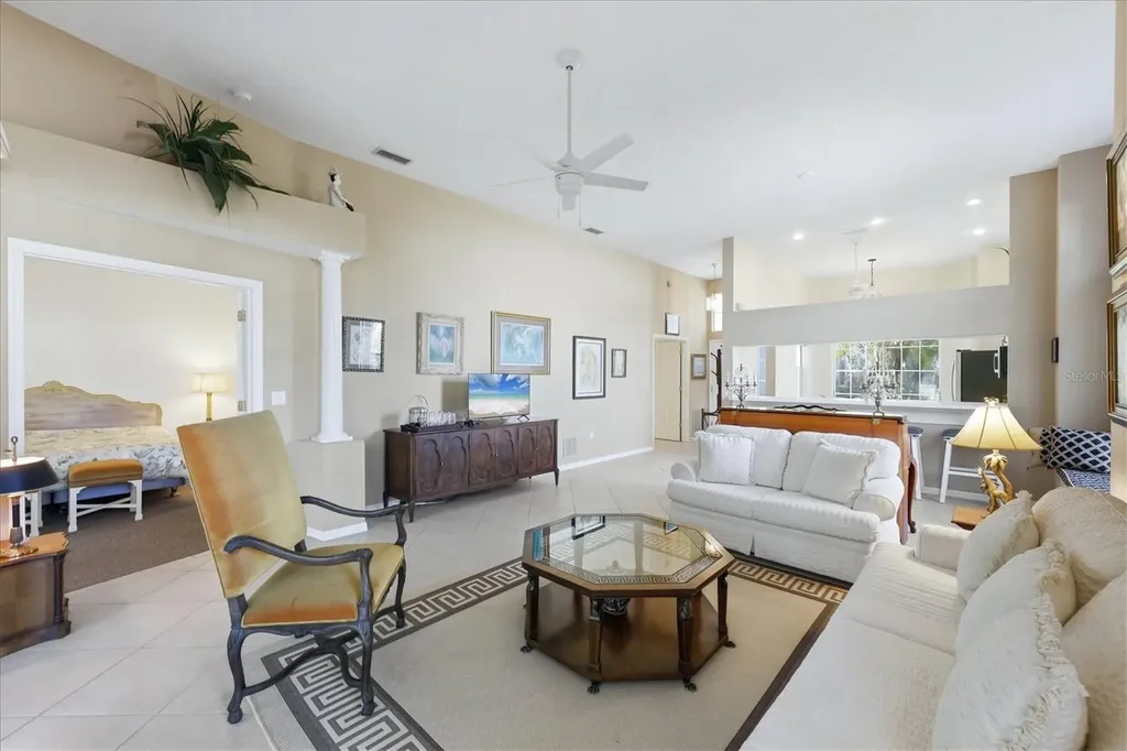 7630 Whitebridge Glen Bradenton FL 34201