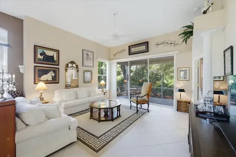 7630 Whitebridge Glen Bradenton FL 34201