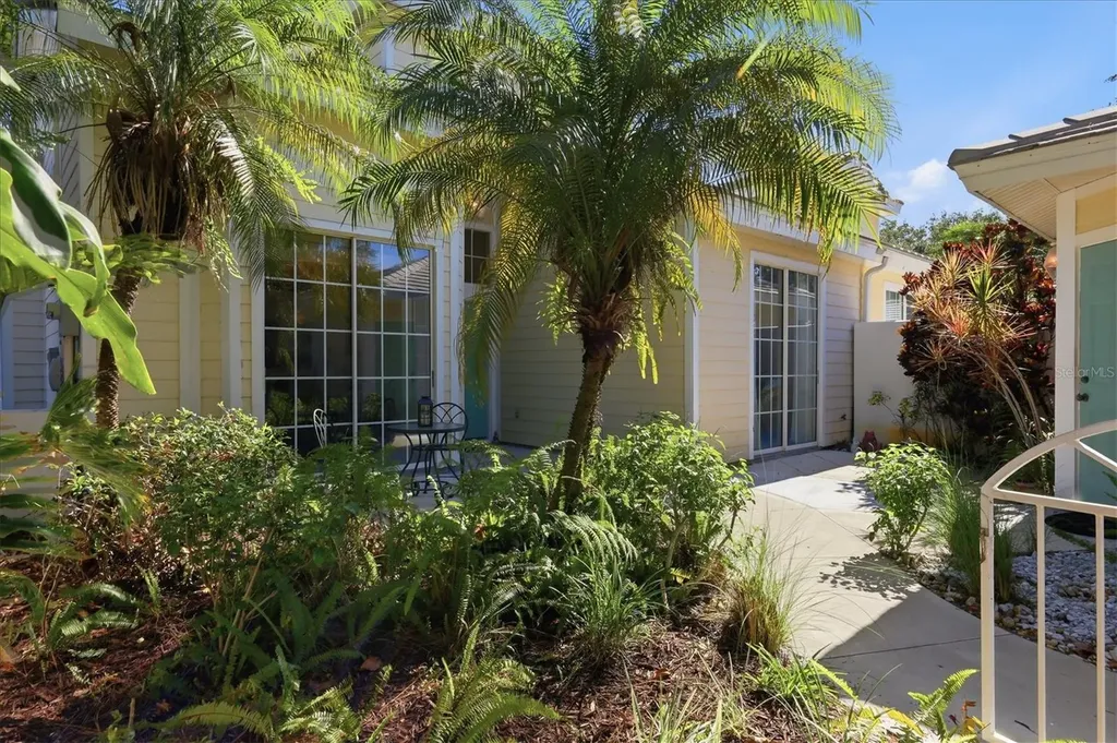 7630 Whitebridge Glen University Park FL 34201
