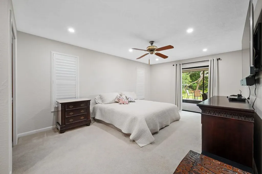 2827 Pheasant Run Clearwater FL 33759