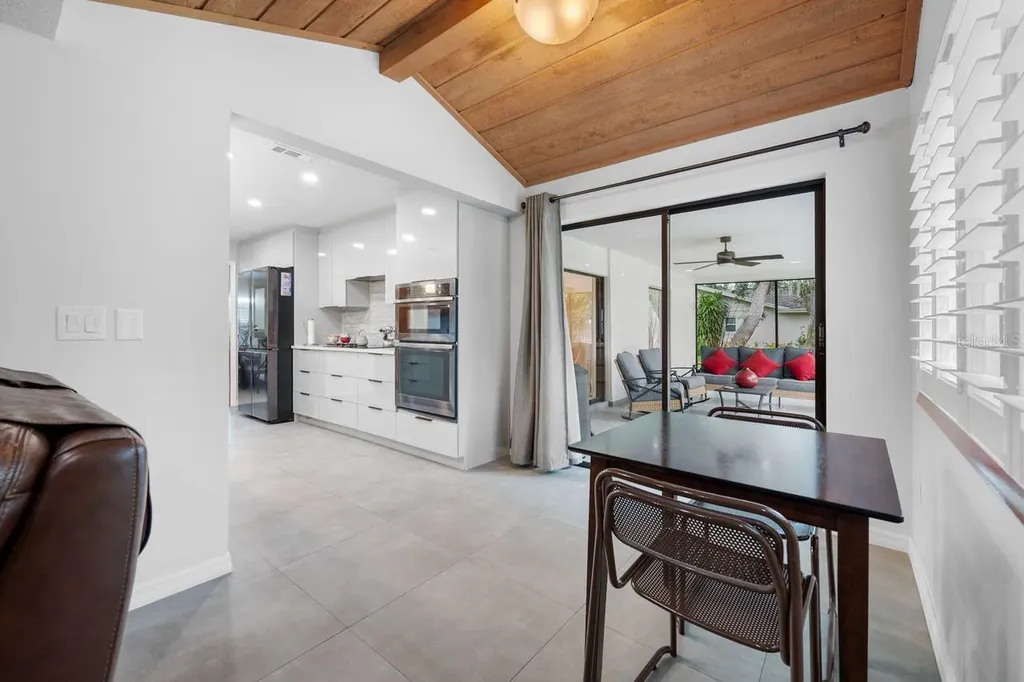 2827 Pheasant Run Clearwater FL 33759