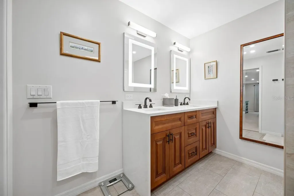 2827 Pheasant Run Clearwater FL 33759
