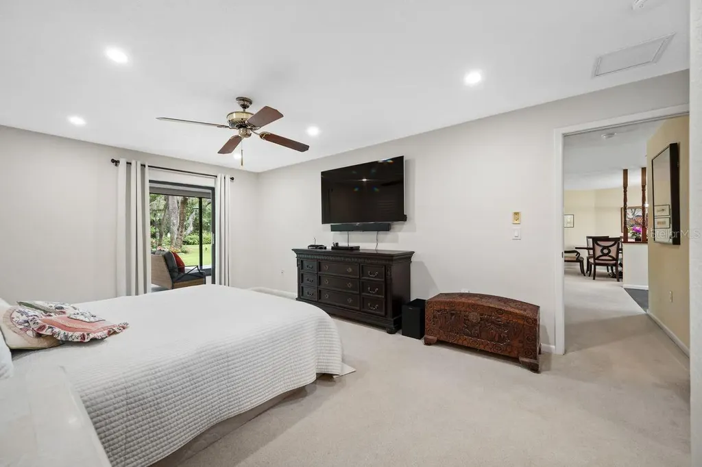 2827 Pheasant Run Clearwater FL 33759