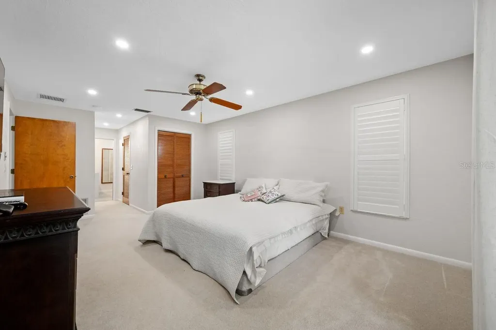 2827 Pheasant Run Clearwater FL 33759