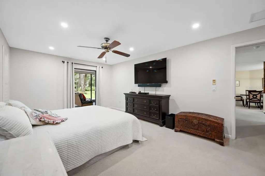 2827 Pheasant Run Clearwater FL 33759