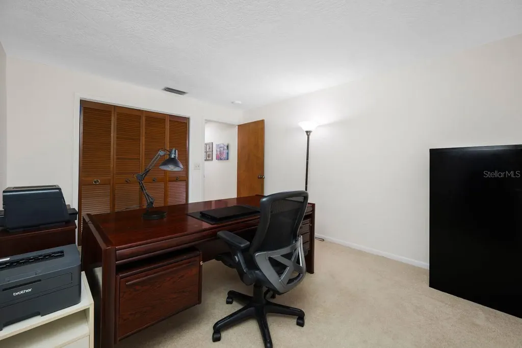 2827 Pheasant Run Clearwater FL 33759