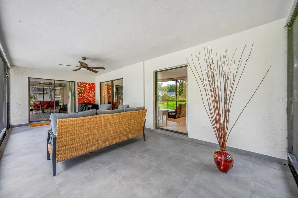 2827 Pheasant Run Clearwater FL 33759