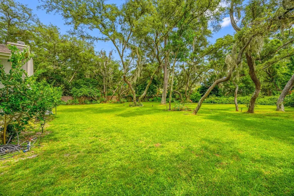 2827 Pheasant Run Clearwater FL 33759
