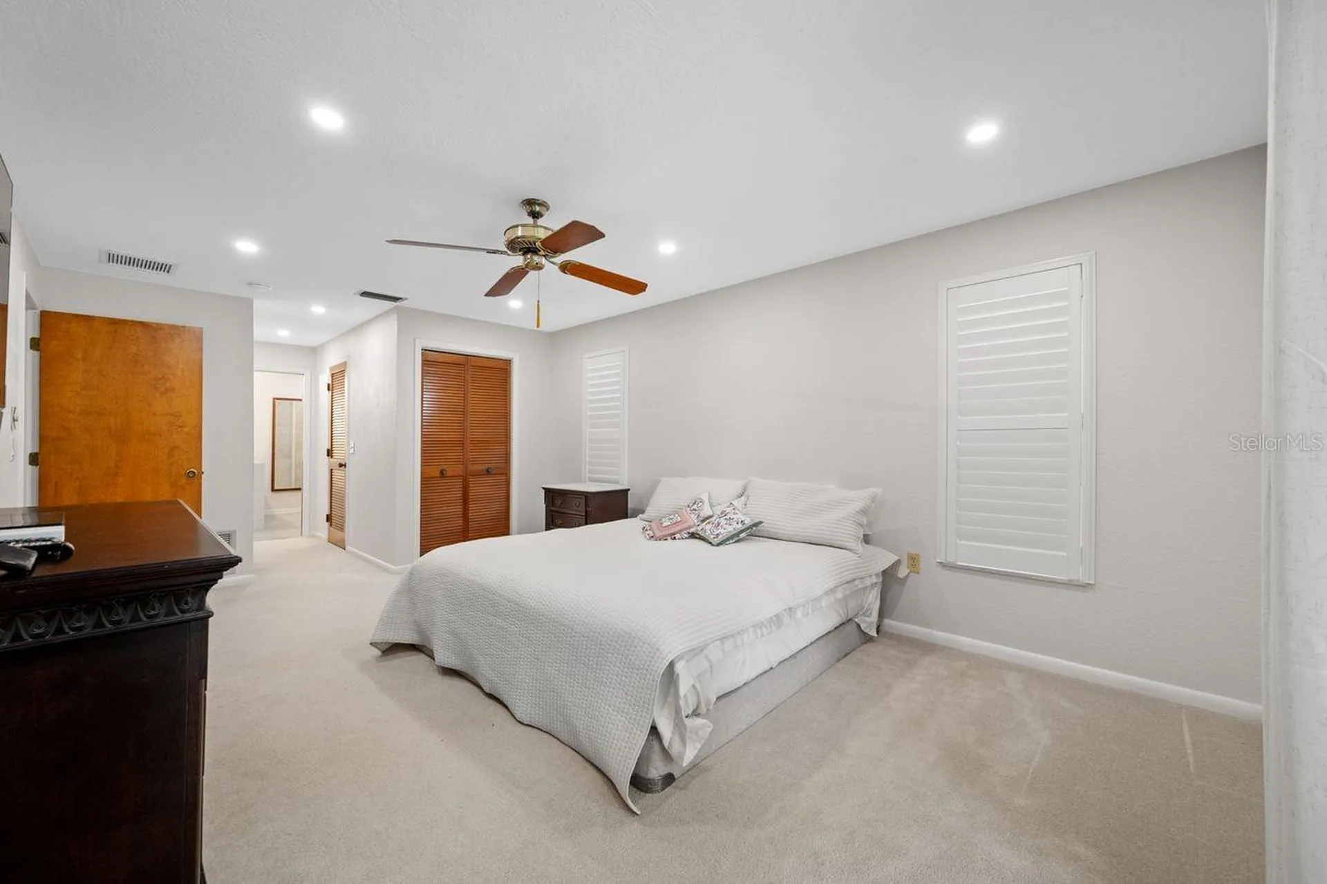 2827 Pheasant Run Clearwater FL 33759