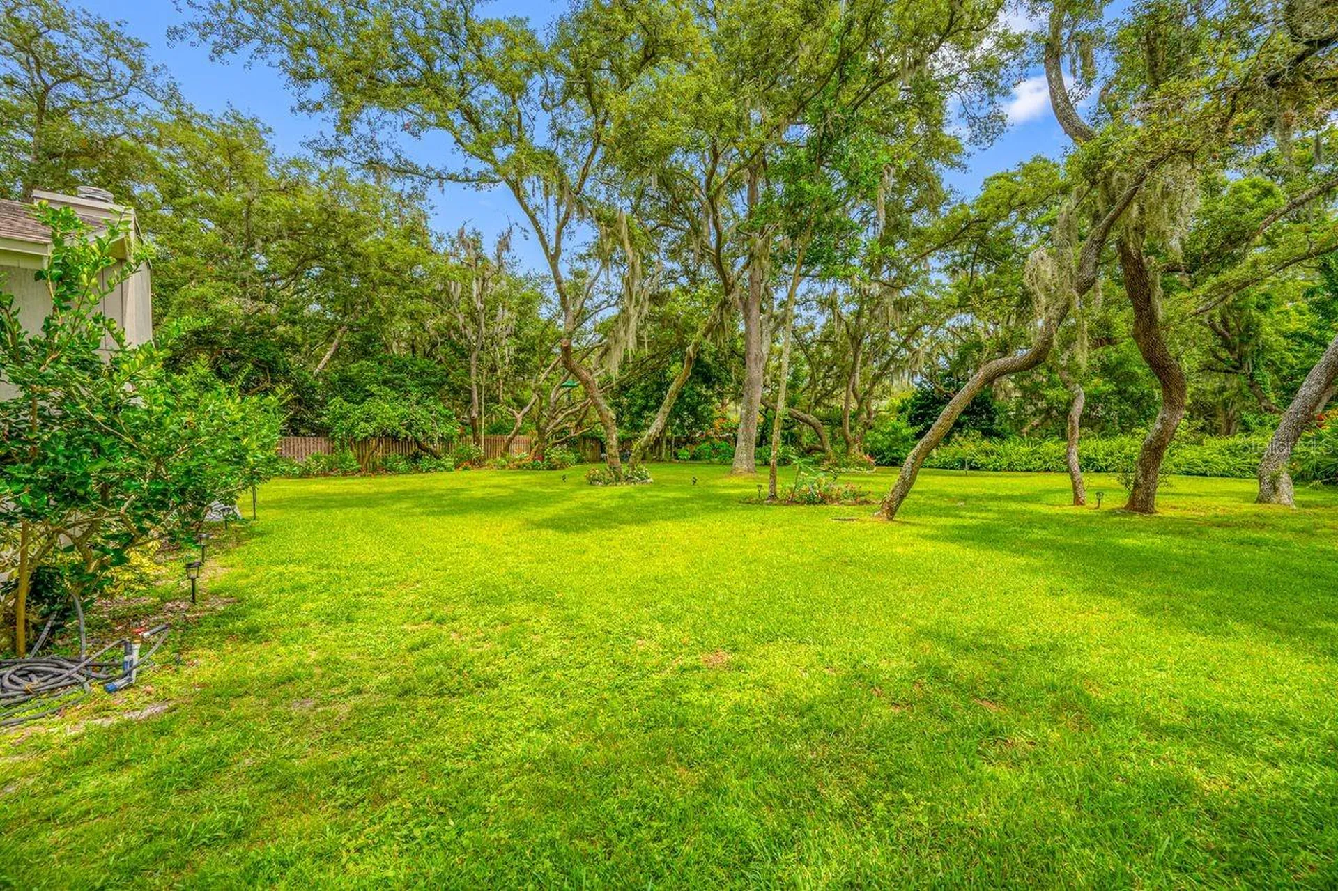 2827 Pheasant Run Clearwater FL 33759