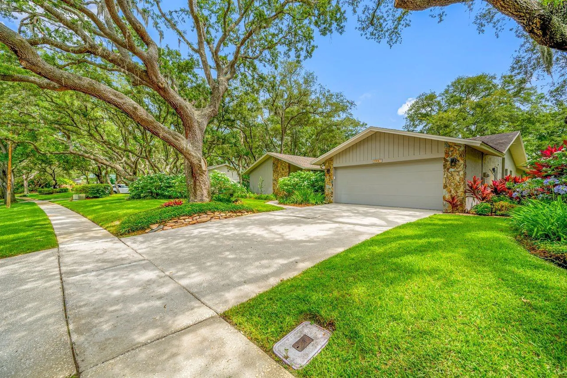 2827 Pheasant Run Clearwater FL 33759