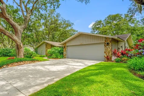 2827 Pheasant Run Clearwater FL 33759