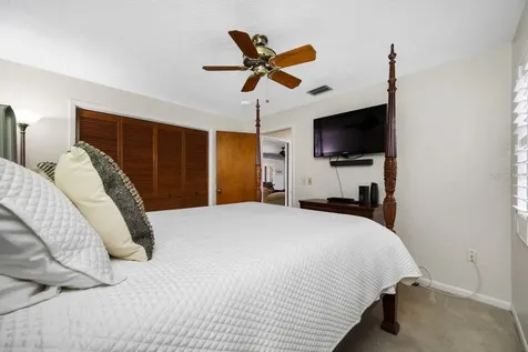 2827 Pheasant Run Clearwater FL 33759