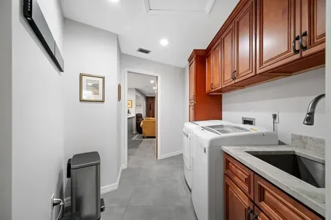 2827 Pheasant Run Clearwater FL 33759