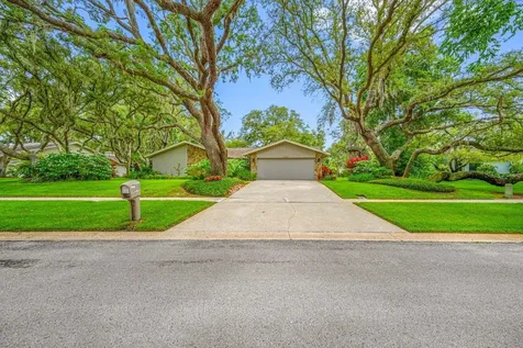 2827 Pheasant Run Clearwater FL 33759