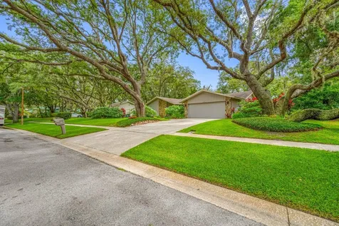 2827 Pheasant Run Clearwater FL 33759