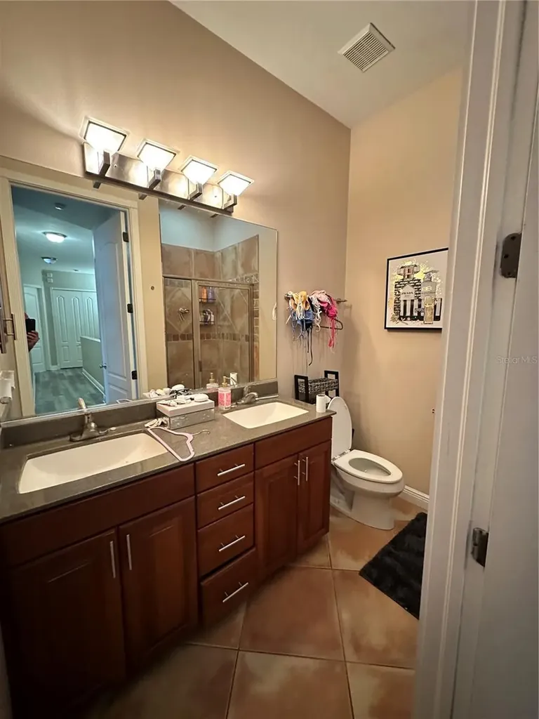 2119 & 2125 Montclair Drive Sarasota FL 34231