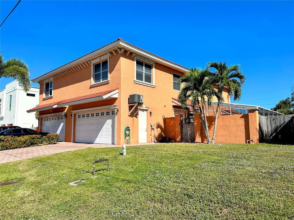 2119 & 2125 Montclair Drive Sarasota FL 34231