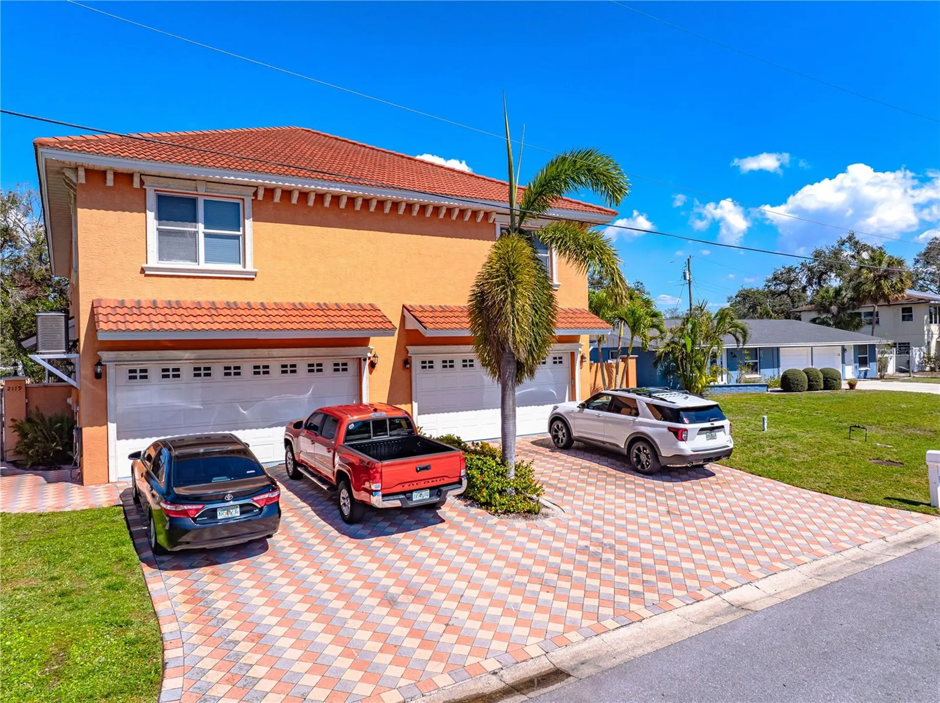 2119 & 2125 Montclair Drive Sarasota FL 34231