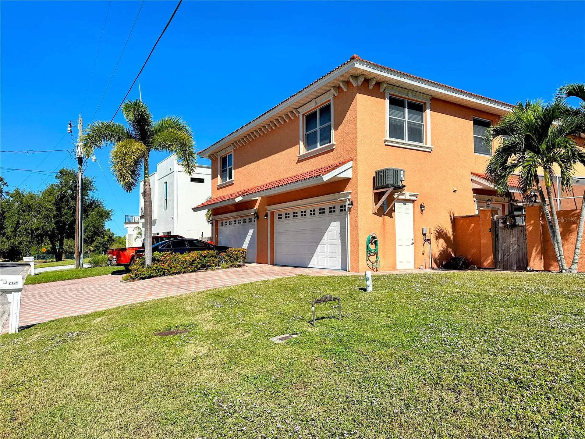 2119 & 2125 Montclair Drive Sarasota FL 34231
