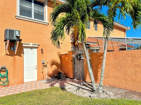 2119 & 2125 Montclair Drive Sarasota FL 34231