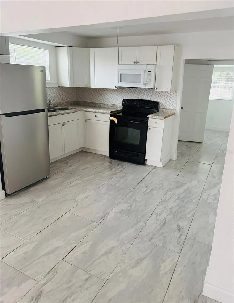2116 W Pine Street Tampa FL 33607
