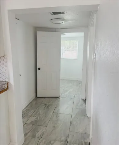 2116 W Pine Street Tampa FL 33607