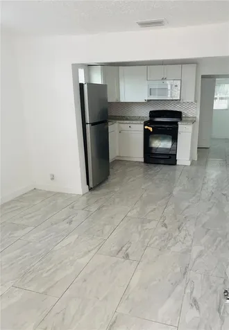 2116 W Pine Street Tampa FL 33607