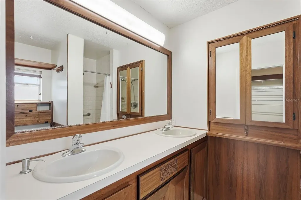 3151 56th Street N St Petersburg FL 33710