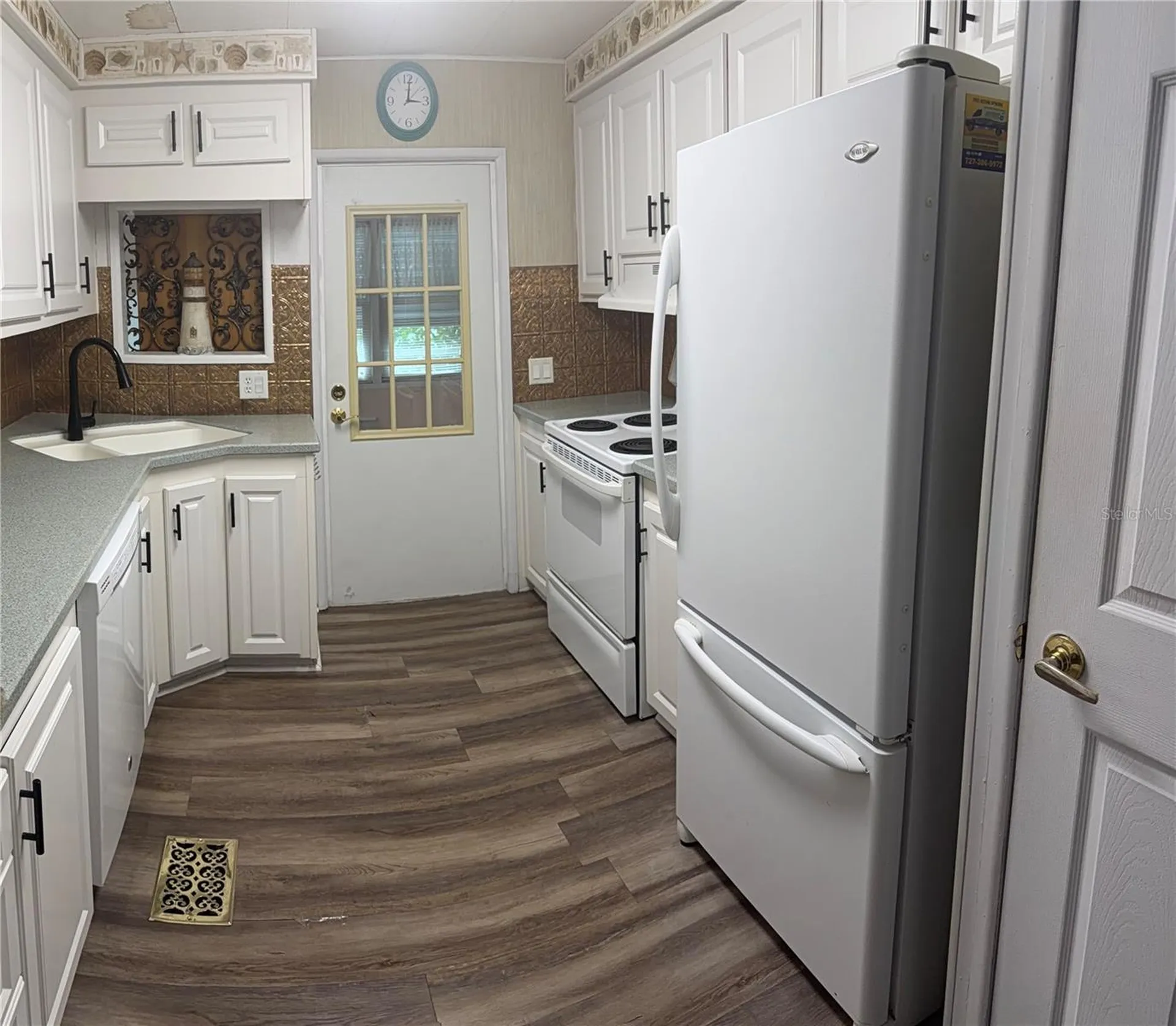 3301 Alt 19 Dunedin FL 34698
