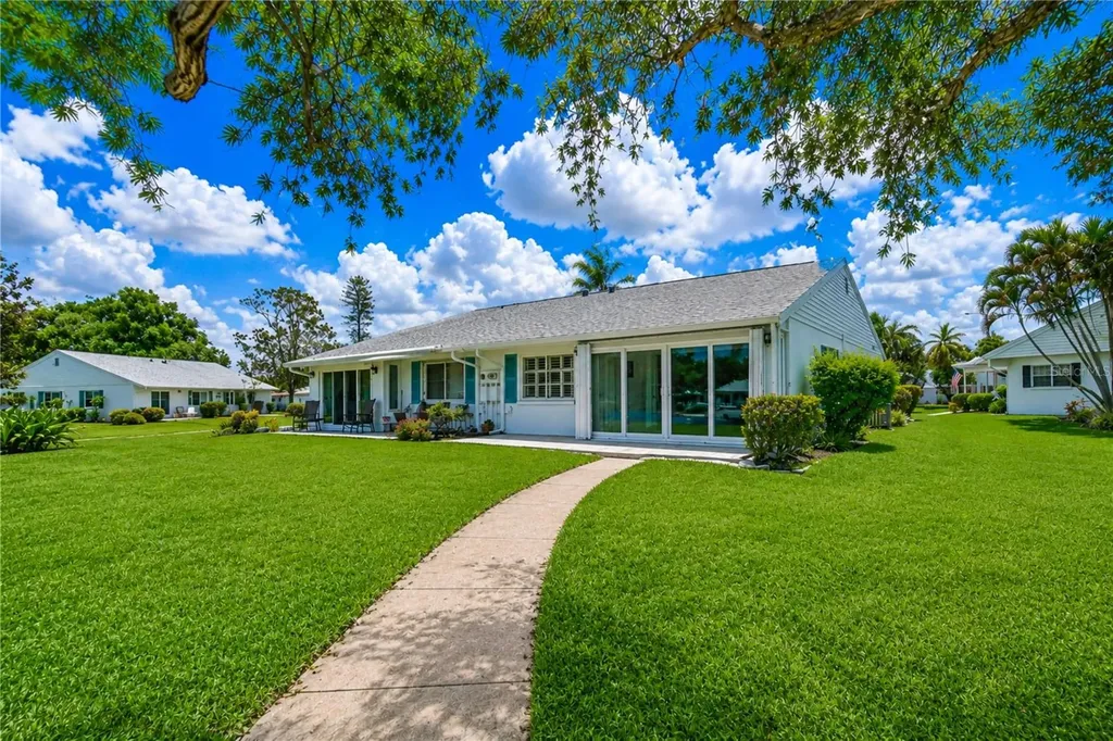 9425 Andover Circle Bradenton FL 34210