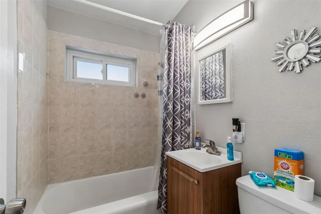4479 Porpoise Drive SE St Petersburg FL 33705