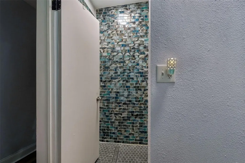 4479 Porpoise Drive SE St Petersburg FL 33705