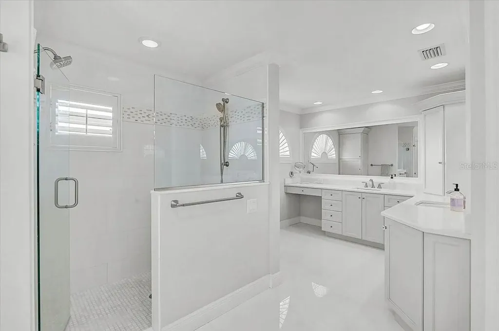 320 Ringling Point Drive Sarasota FL 34234