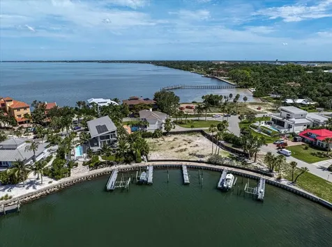 320 Ringling Point Drive Sarasota FL 34234
