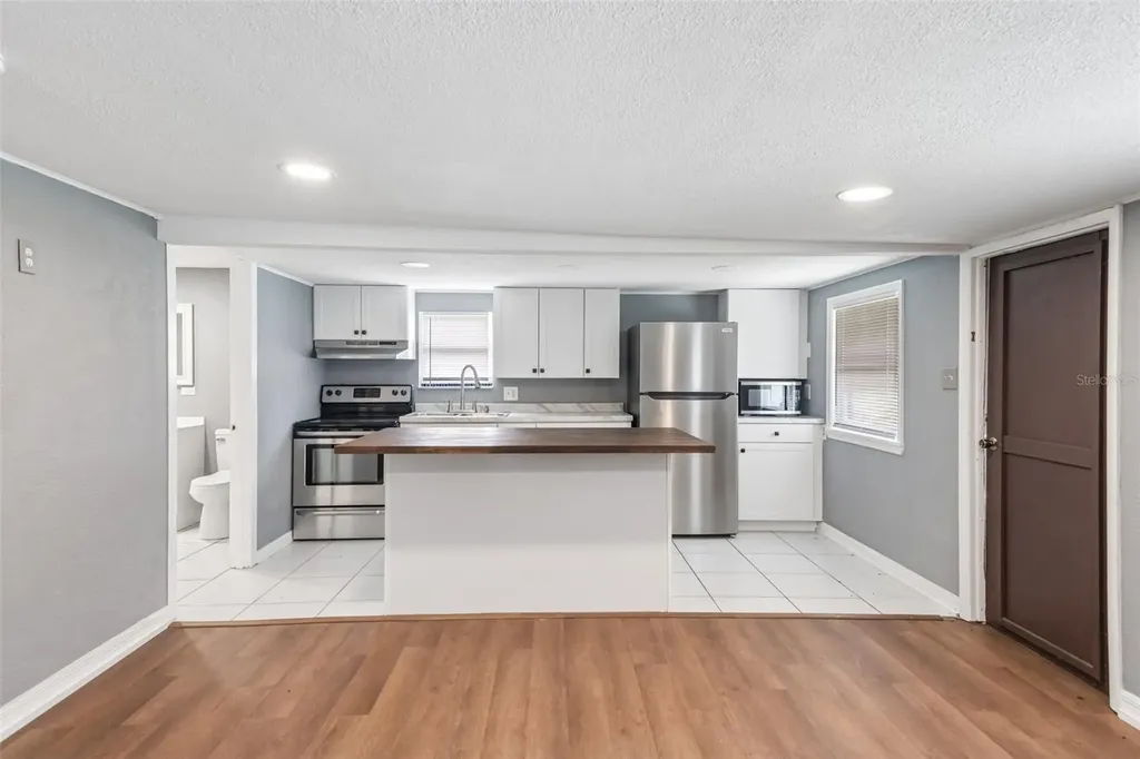 37732 Cecil Lane Zephyrhills FL 33542