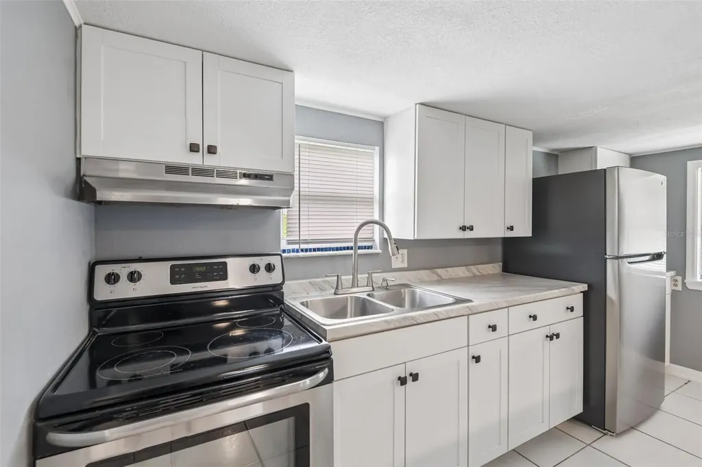 37732 Cecil Lane Zephyrhills FL 33542